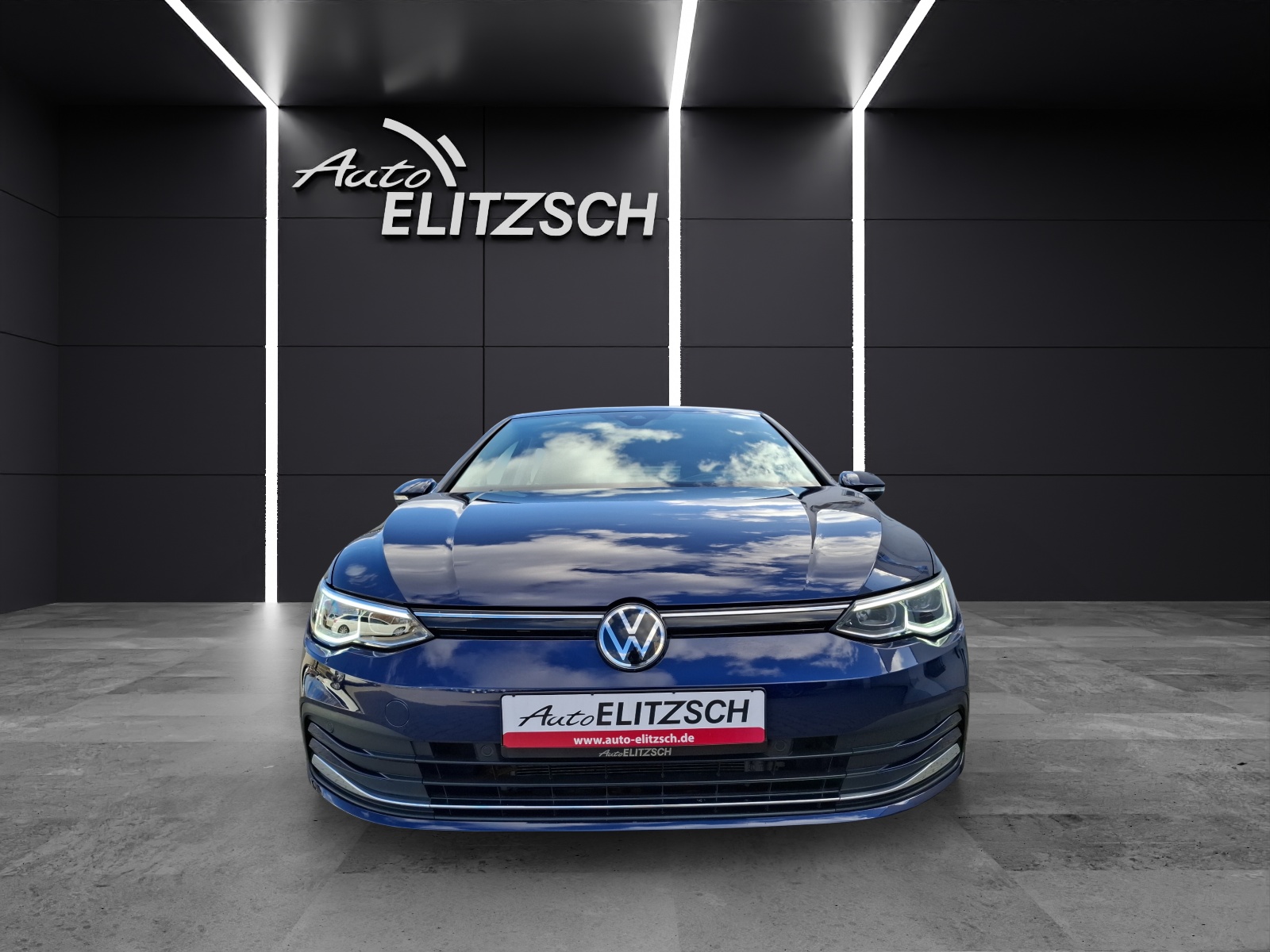 Fahrzeugabbildung Volkswagen Golf VIII TSI Style LEDplus Navi AID HUD ACC RFK SH 18