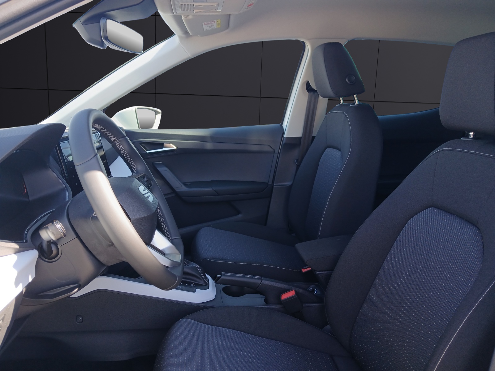 Fahrzeugabbildung SEAT Arona 1.0 TSI Road Edition DSG Kamera AHK