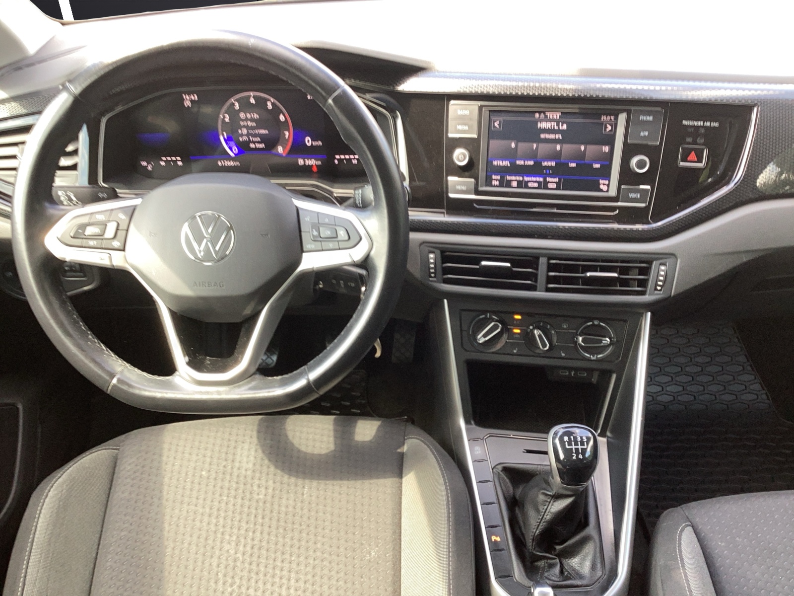 Fahrzeugabbildung Volkswagen Polo Life LED DAB CLIMATIC