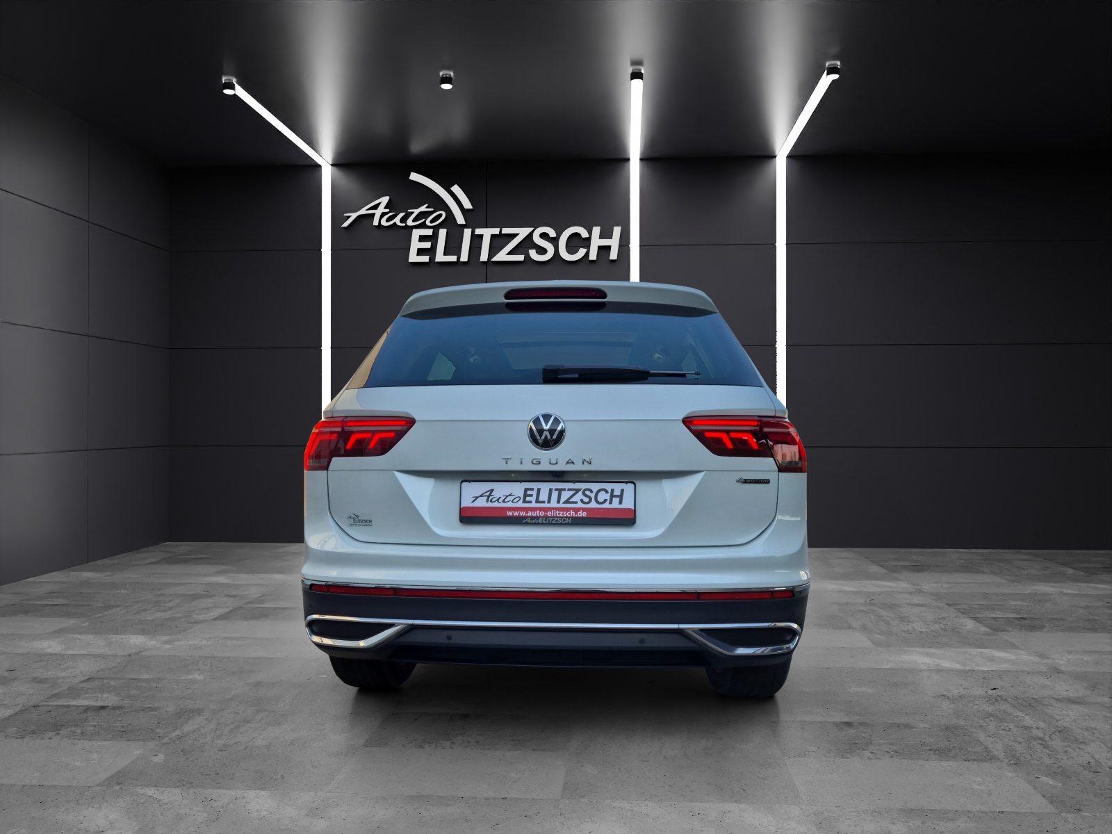 Fahrzeugabbildung Volkswagen Tiguan TDI Elegance DSG 4M Matrix Navi Pano AID ACC RFK 19