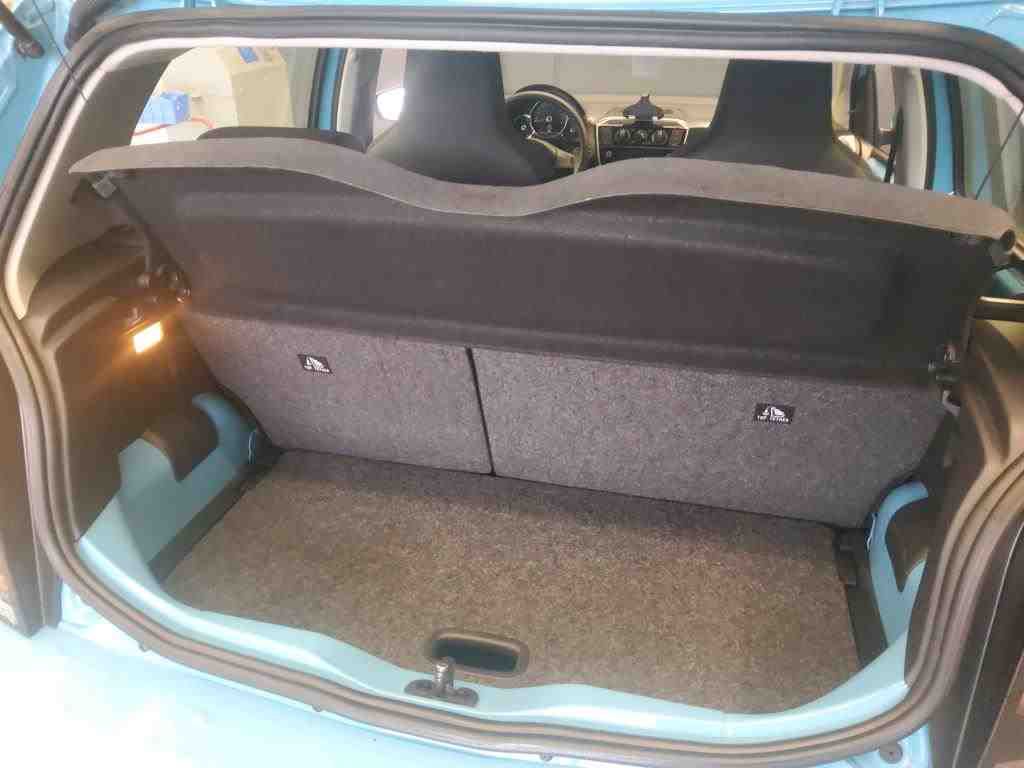 Fahrzeugabbildung Volkswagen up! 1.0 Klima Allwetter LED-TFL Radio