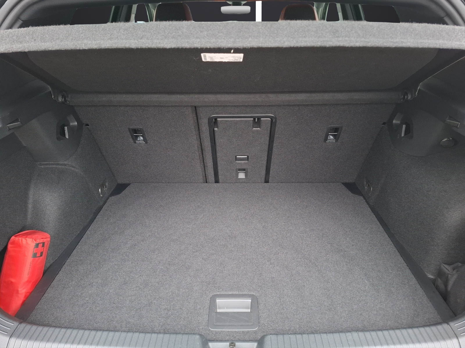 Fahrzeugabbildung Volkswagen Golf VIII GTI DSG LEDplus Navi AID HUD ACC RFK SH 18