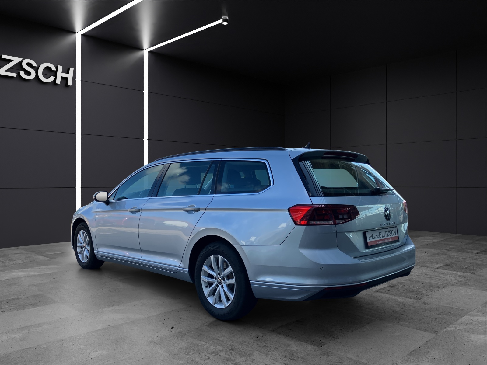 Fahrzeugabbildung Volkswagen Passat Variant TDI Business DSG LED ACC Navi RFK AHZV