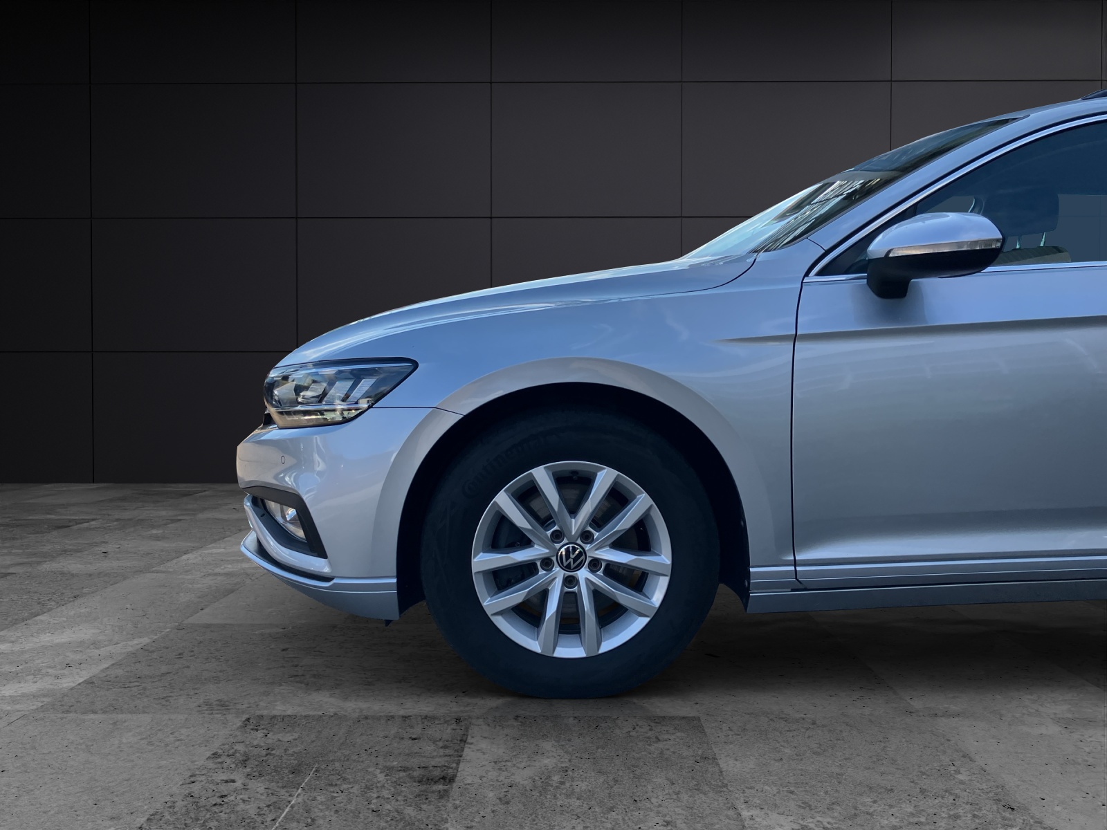 Fahrzeugabbildung Volkswagen Passat Variant TDI Business DSG LED ACC Navi RFK AHZV