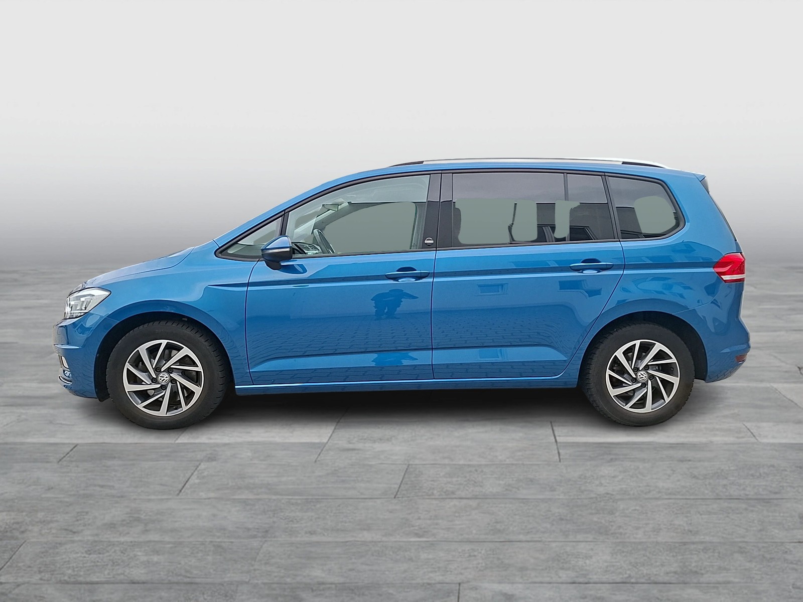 Fahrzeugabbildung Volkswagen Touran TSI Sound LED Navi ACC PDC SH