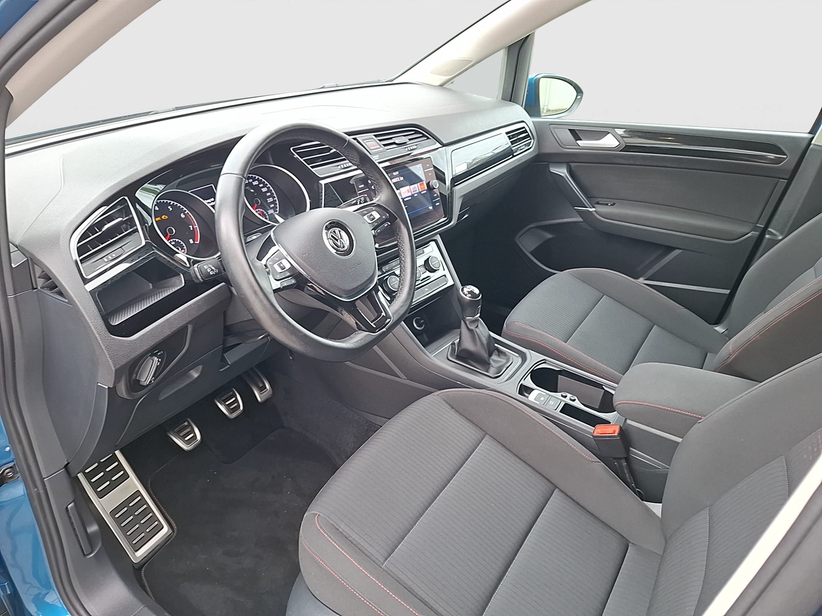 Fahrzeugabbildung Volkswagen Touran TSI Sound LED Navi ACC PDC SH