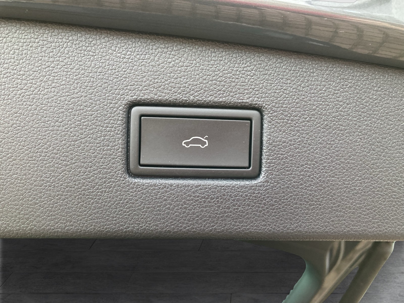 Fahrzeugabbildung Volkswagen Tiguan TSI Elegance 4M DSG Matrix Navi ACC STH AHK RFK SH