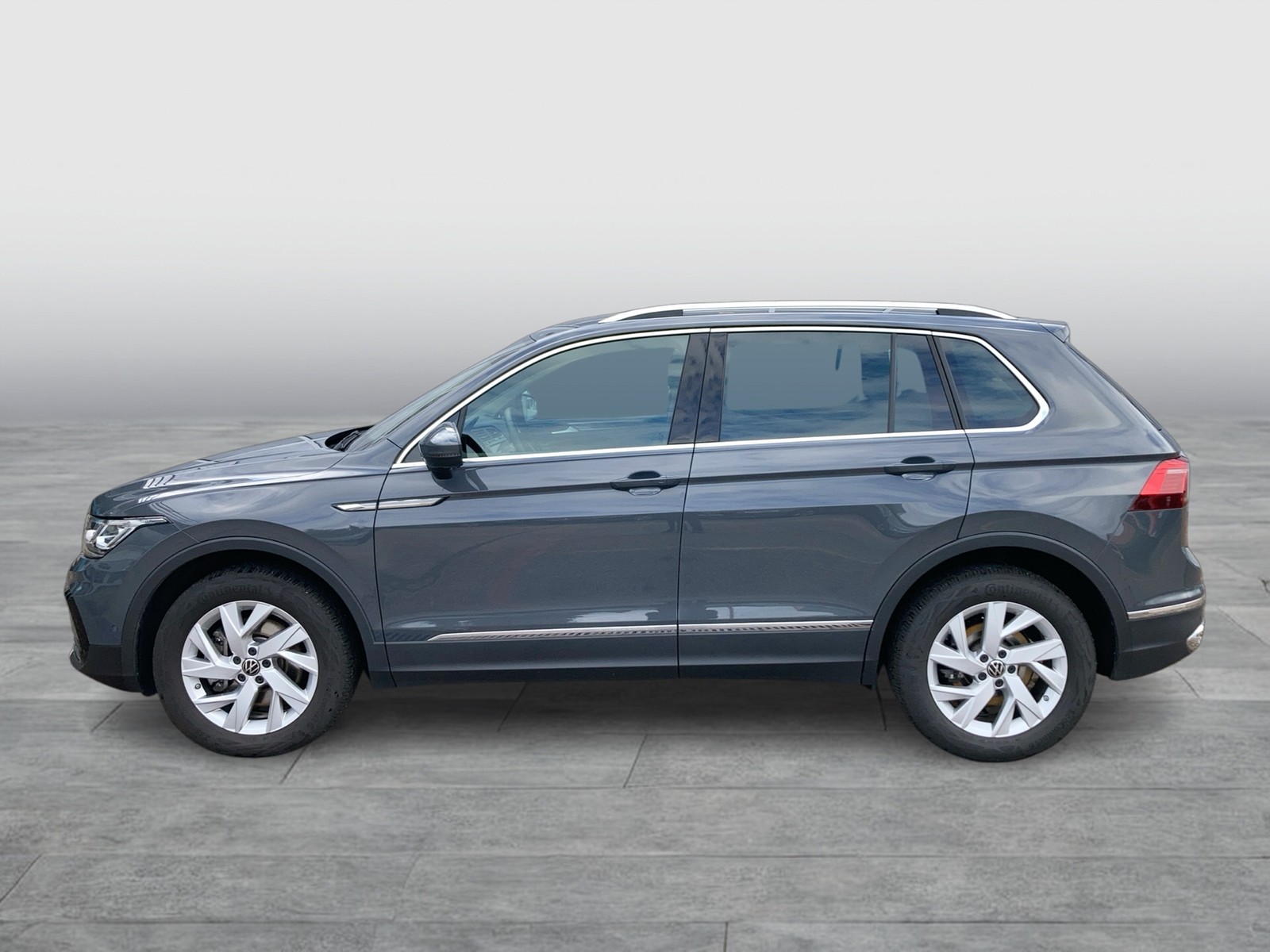 Fahrzeugabbildung Volkswagen Tiguan TSI Elegance 4M DSG Matrix Navi ACC STH AHK RFK SH