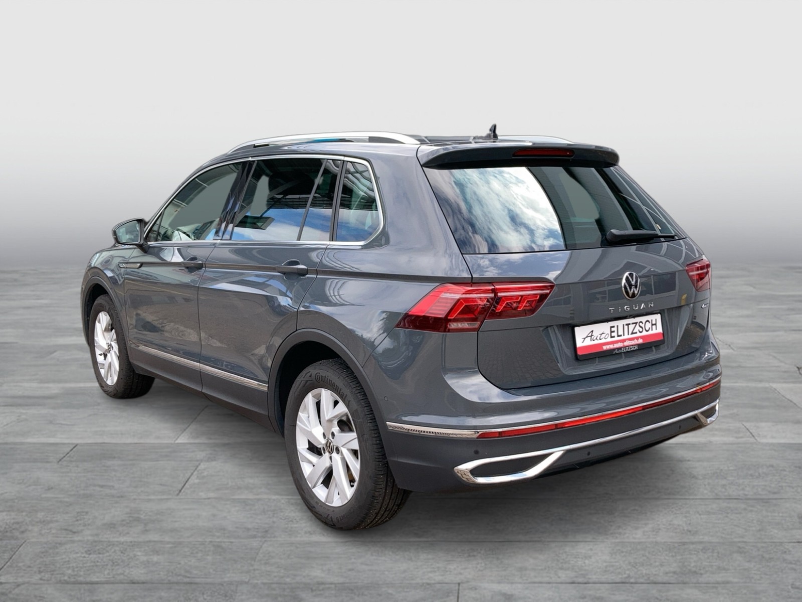 Fahrzeugabbildung Volkswagen Tiguan TSI Elegance 4M DSG Matrix Navi ACC STH AHK RFK SH