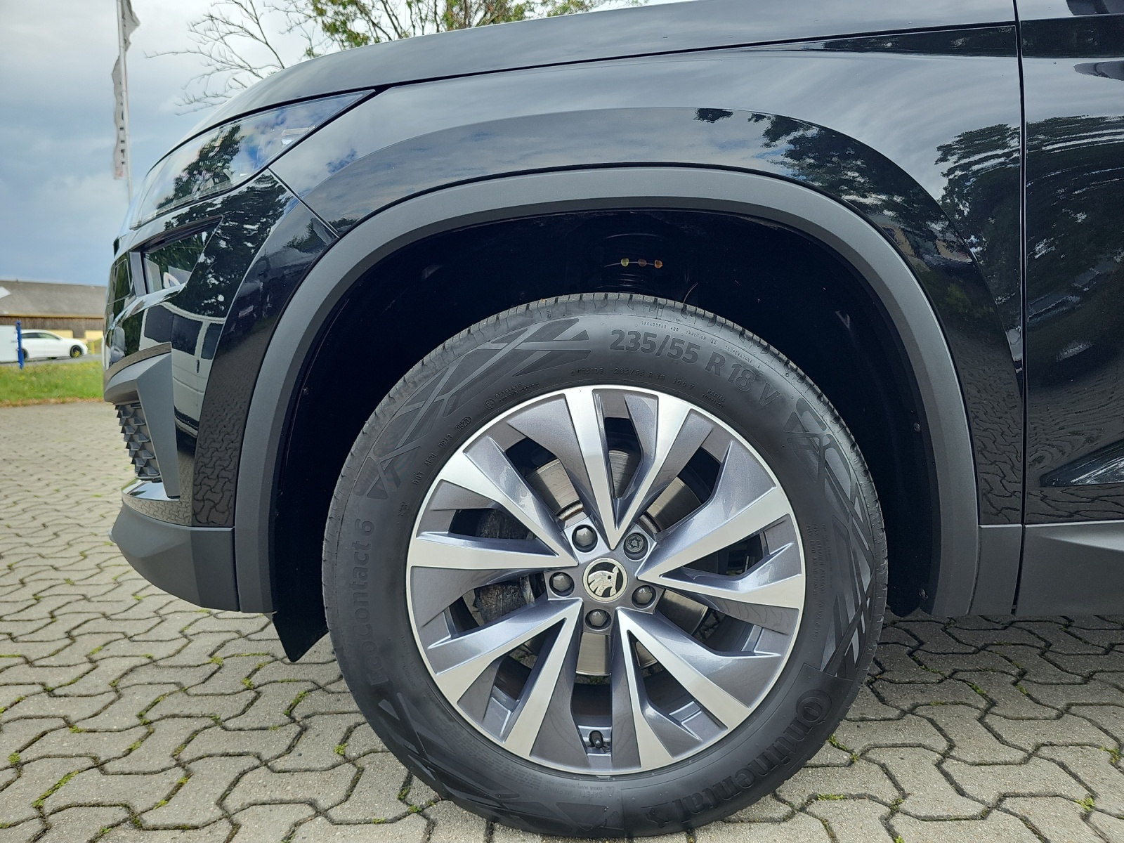Fahrzeugabbildung SKODA Kodiaq Style 2.0 TDI DSG AHK ACC LED