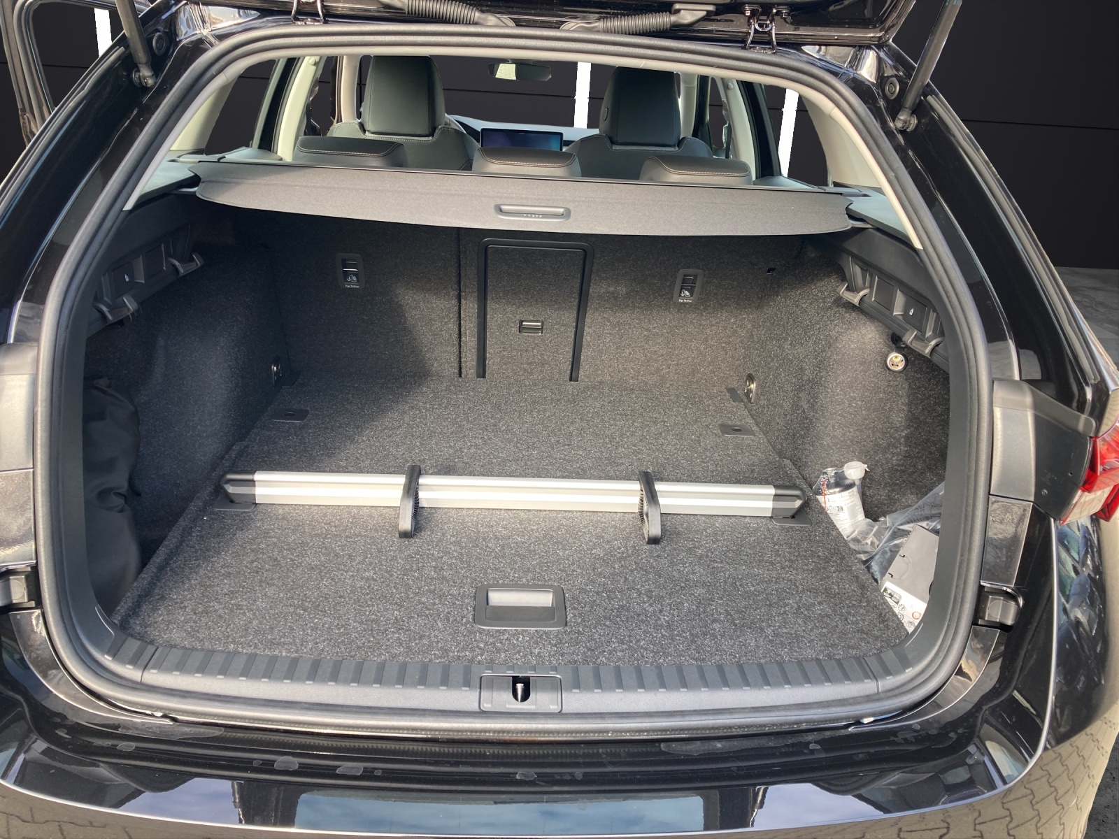 Fahrzeugabbildung SKODA Octavia Combi 2.0 TDI Selection LED-Scheinwerfer, Digital Cockpit, SmartLink