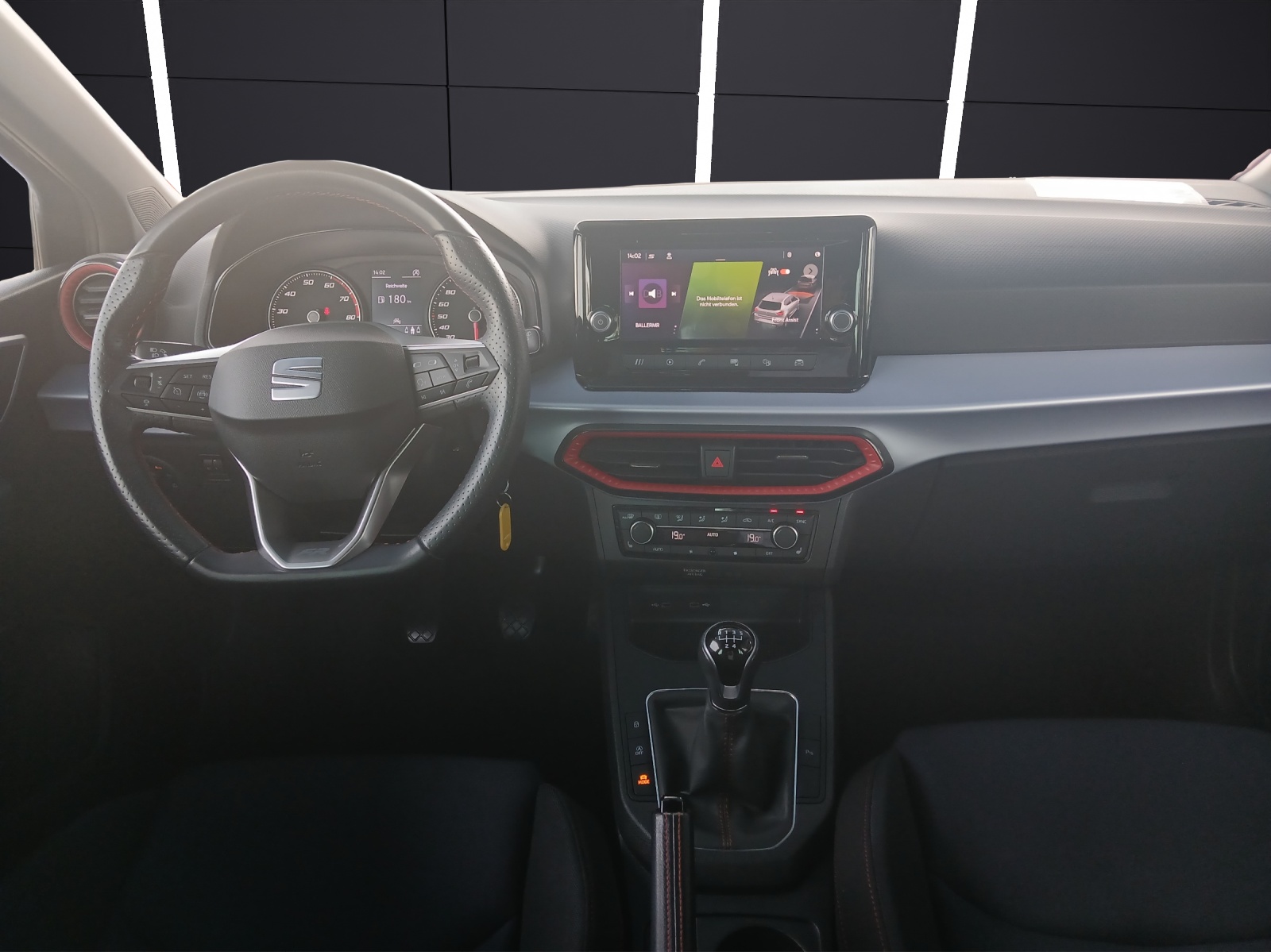 Fahrzeugabbildung SEAT Ibiza TSI FR-Line LED Pano ACC RFK SH LM