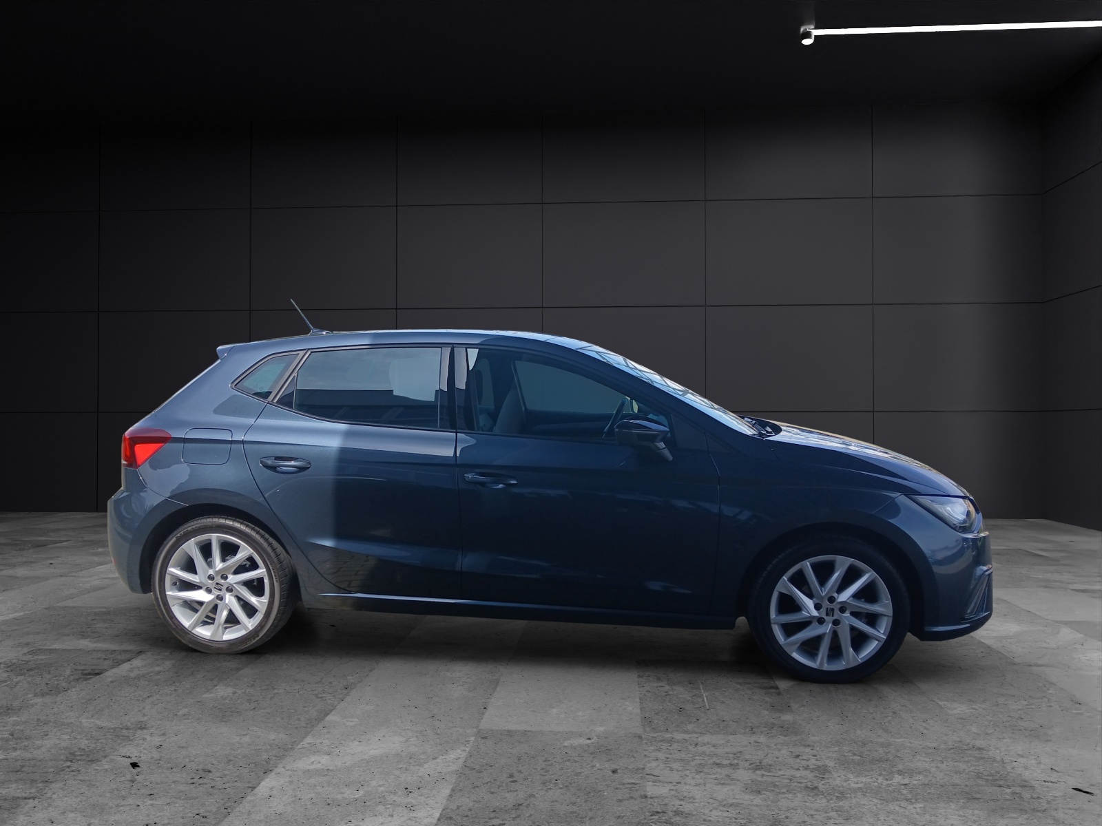 Fahrzeugabbildung SEAT Ibiza TSI FR-Line LED Pano ACC RFK SH LM