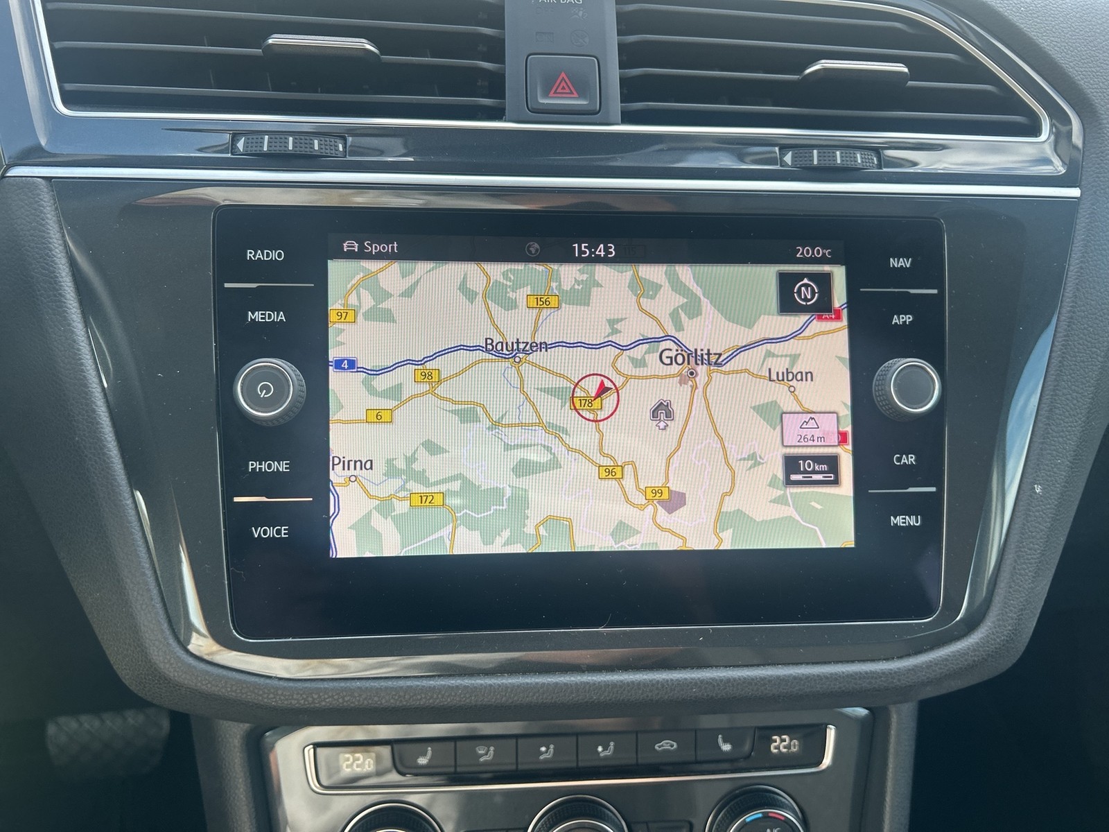 Fahrzeugabbildung Volkswagen Tiguan TDI Comfortline DSG 4M NAVI ACC AHK SH