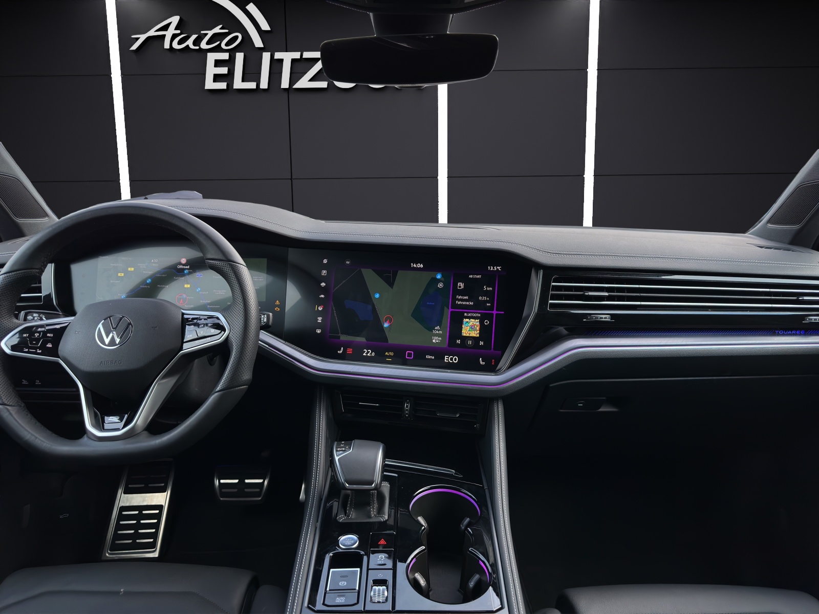 Fahrzeugabbildung Volkswagen Touareg 3.0 TDI 4M R-Line AHK MATRIX