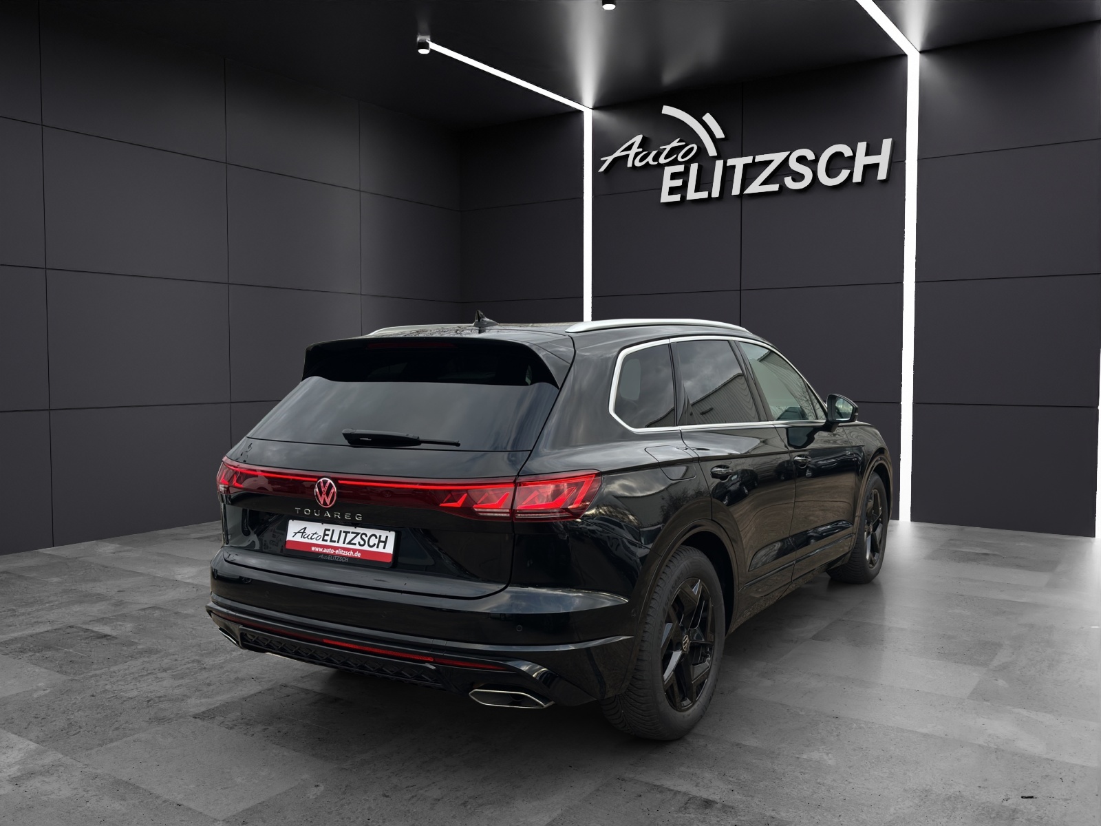 Fahrzeugabbildung Volkswagen Touareg 3.0 TDI 4M R-Line AHK MATRIX
