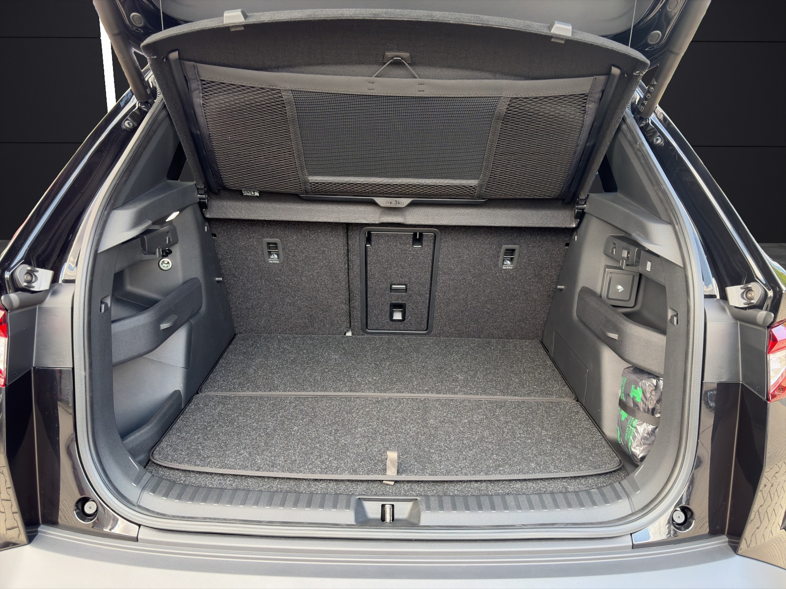 Fahrzeugabbildung SKODA Elroq Sportline 60 MATRIX AHK ACC