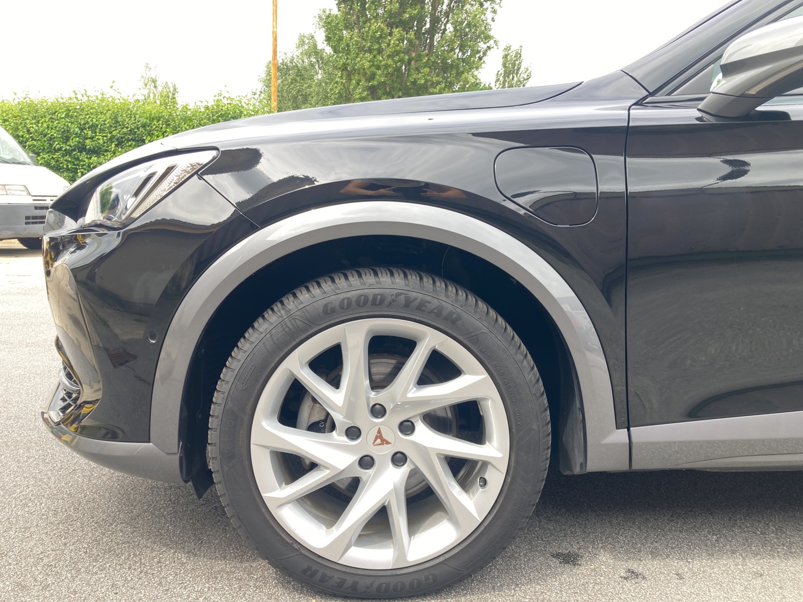 Fahrzeugabbildung CUPRA Formentor e-Hybrid DSG LED AHK ACC RFK SH 18