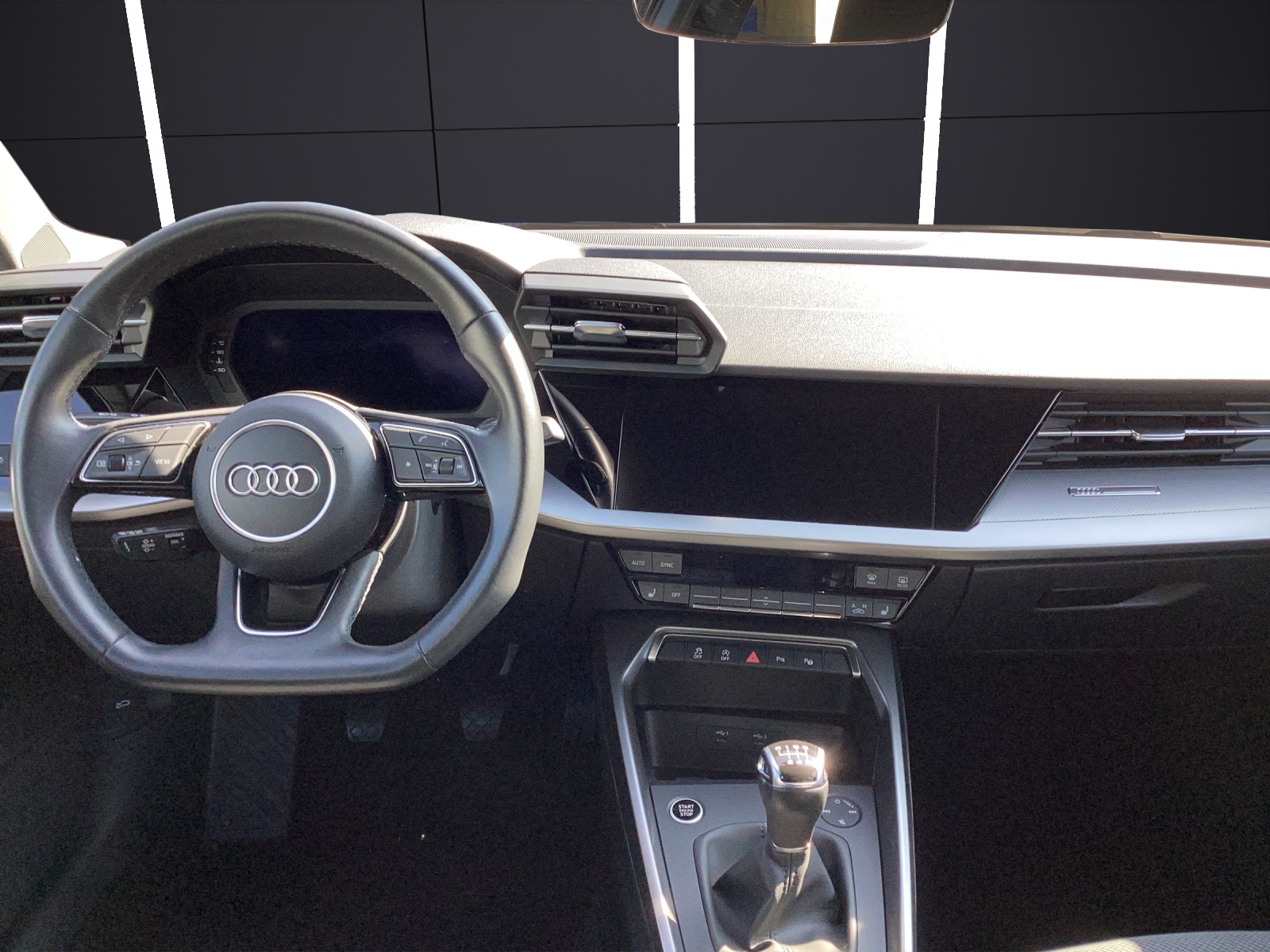 Fahrzeugabbildung Audi A3 Sportback 35 TFSI advanced Matrix-LED Sportsitze