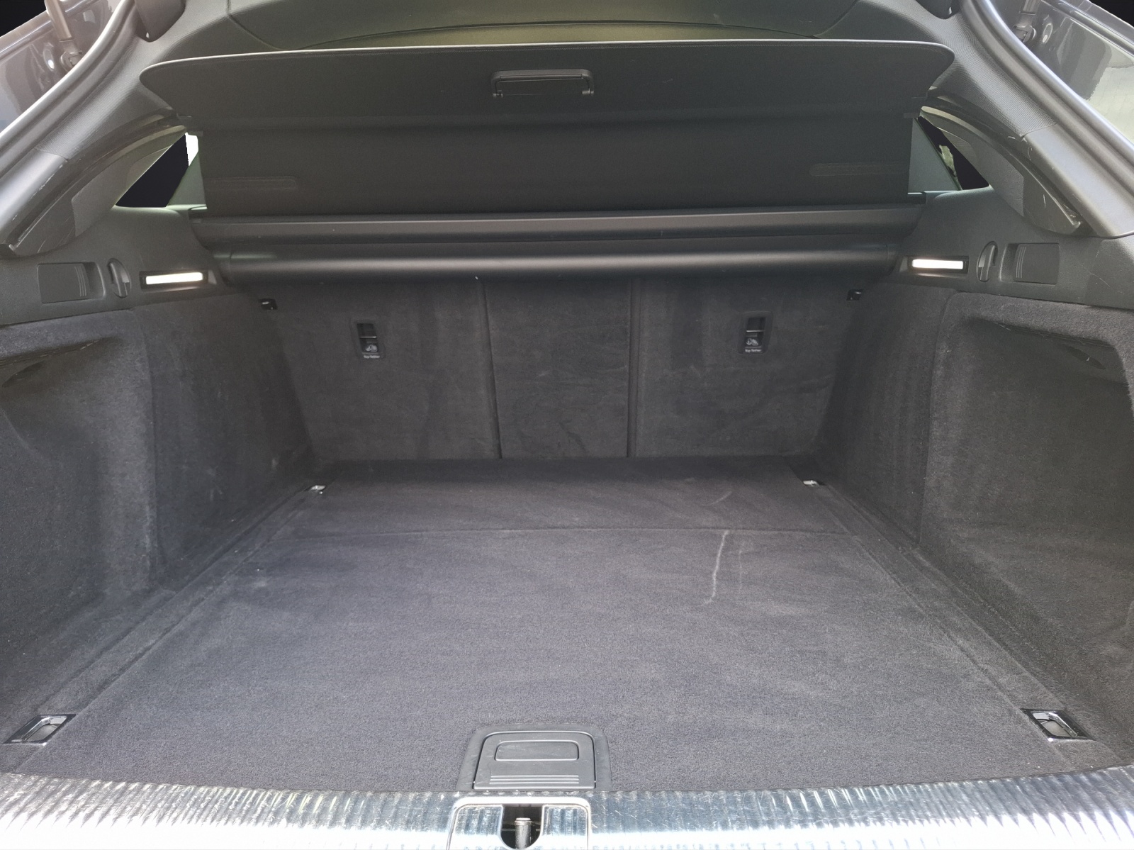 Fahrzeugabbildung Audi A4 Avant 35 TDI advanced S-tronic Navi AVC HUD B&O SH