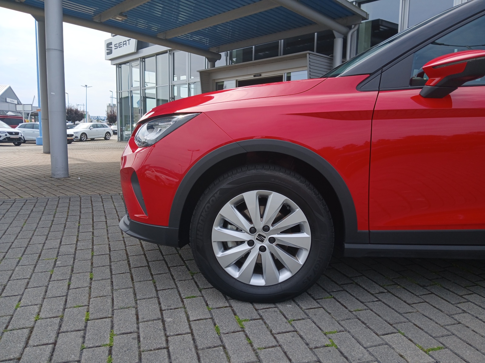 Fahrzeugabbildung SEAT Arona TSI Style DSG LED GRA PDC SH LM