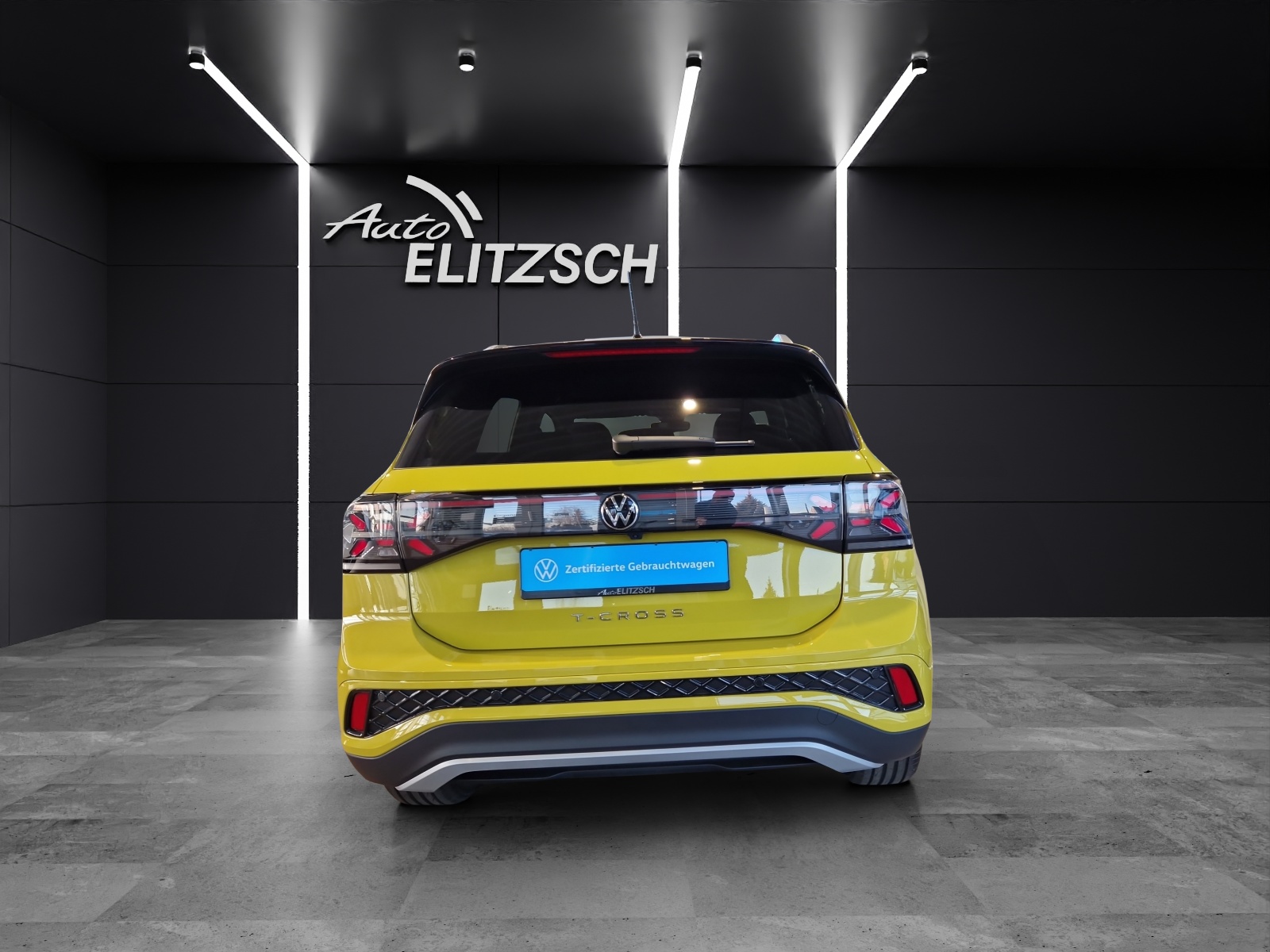 Fahrzeugabbildung Volkswagen T-Cross R-Line DSG Matrix AHK RFK Beats AppCon ACC SH NAVI