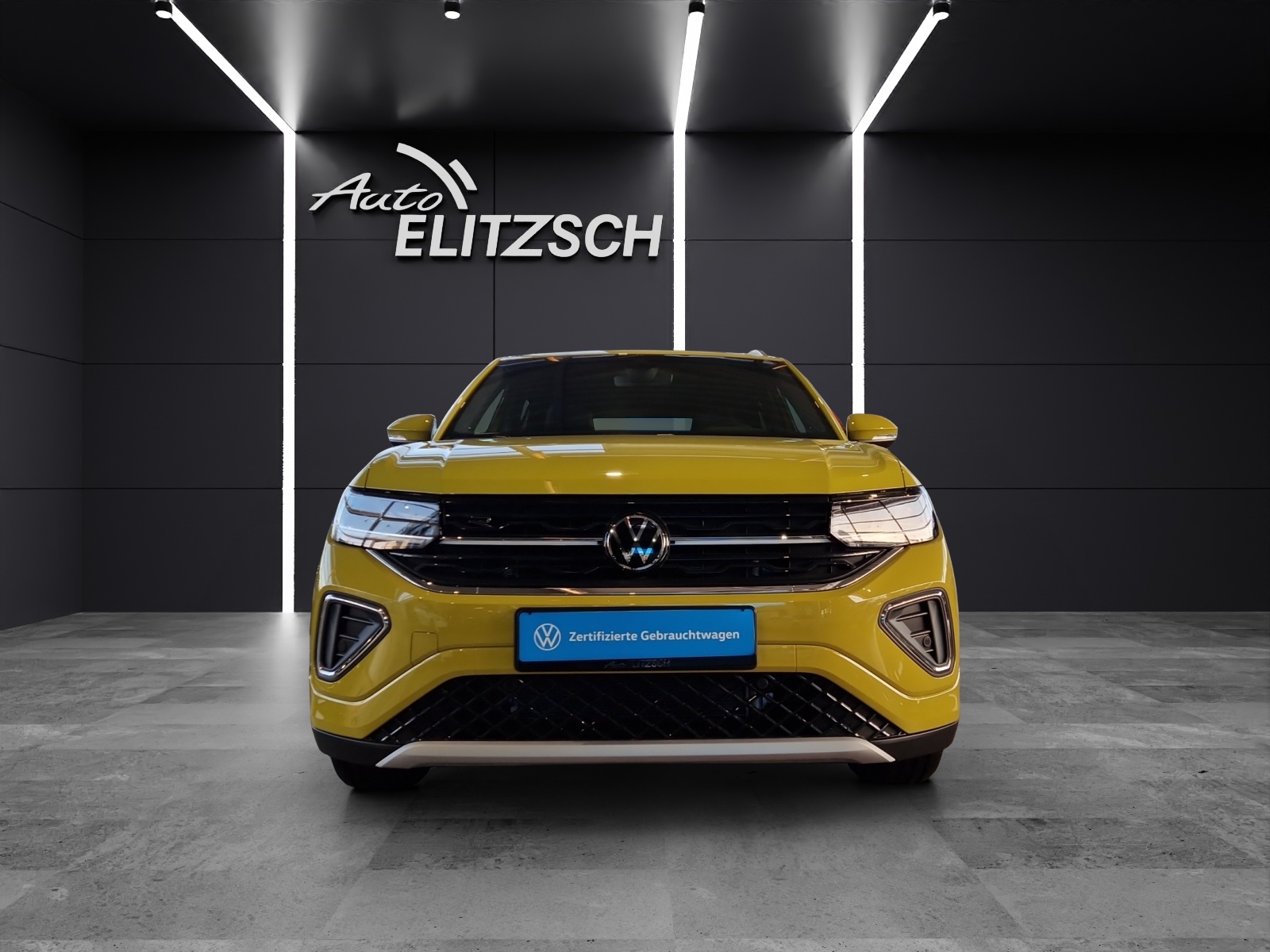 Fahrzeugabbildung Volkswagen T-Cross R-Line DSG Matrix AHK RFK Beats AppCon ACC SH NAVI