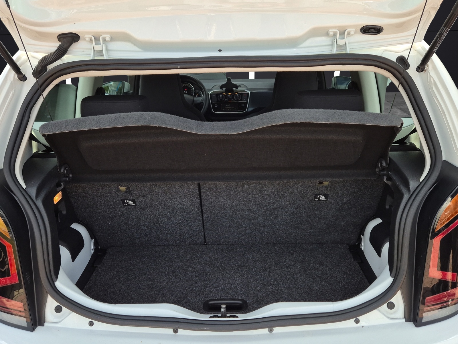 Fahrzeugabbildung Volkswagen up! 1.0 move-up! Klima DAB GRA RFK