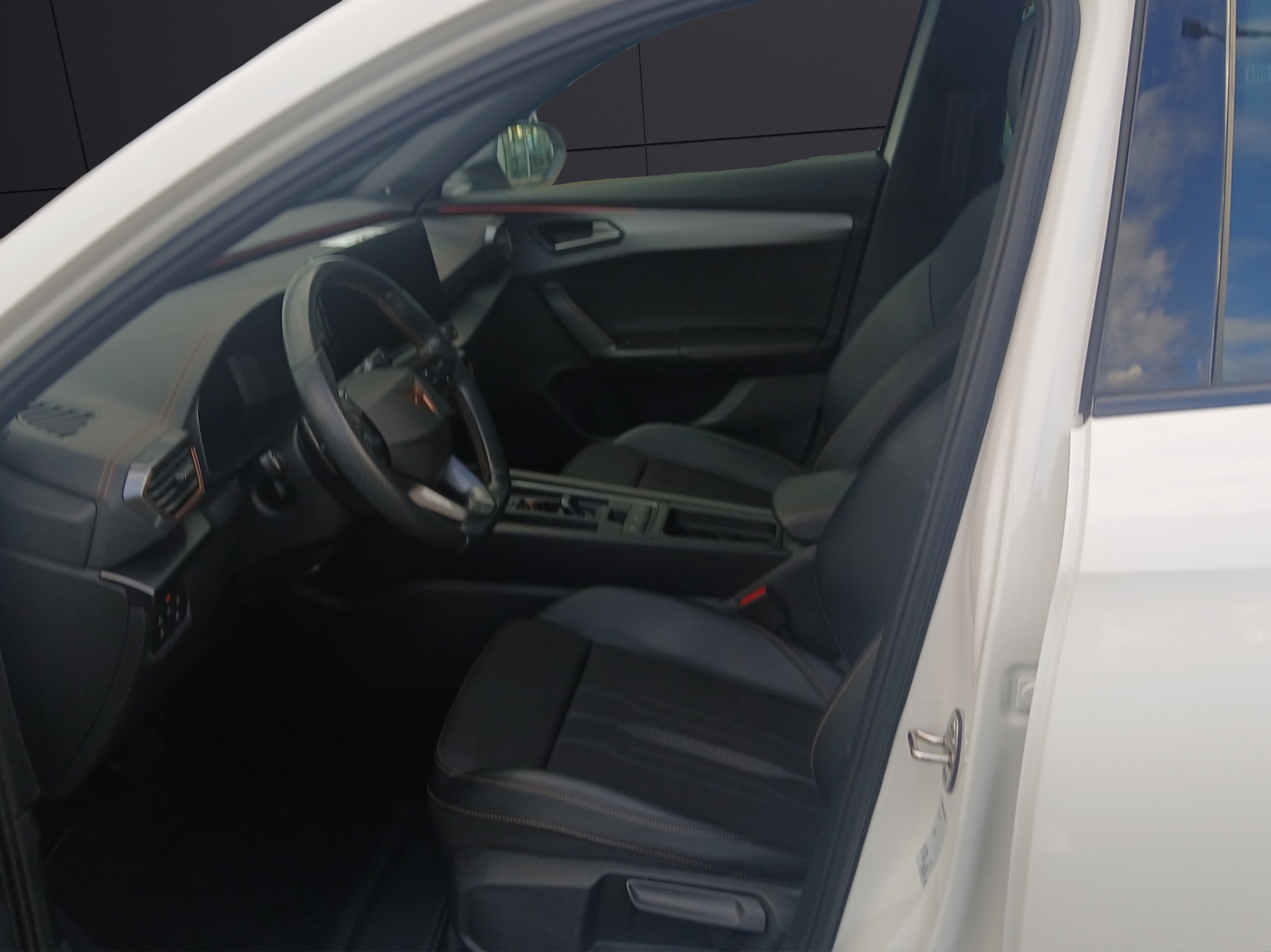 Fahrzeugabbildung CUPRA Formentor TSI DSG 4Drive LED Navi AID beats ACC RFK SH 19