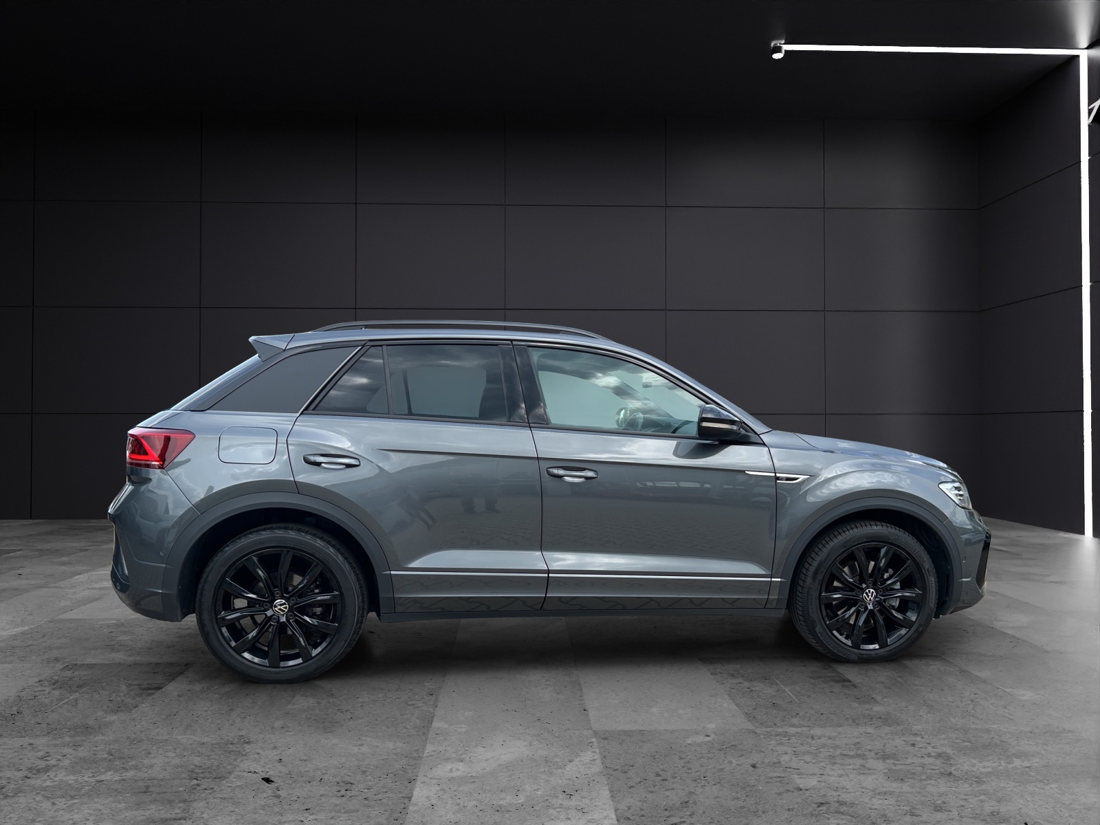 Fahrzeugabbildung Volkswagen T-Roc 2.0 TSI R-Line 4M MATRIX Standhzg Navi ACC SHZ VC
