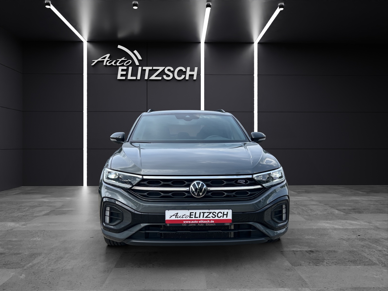 Fahrzeugabbildung Volkswagen T-Roc 2.0 TSI R-Line 4M MATRIX Standhzg Navi ACC SHZ VC