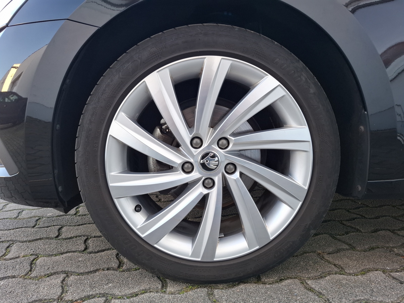 Fahrzeugabbildung SKODA Octavia Combi TSI Style Matrix Navi HUD ACC AHK SH 18