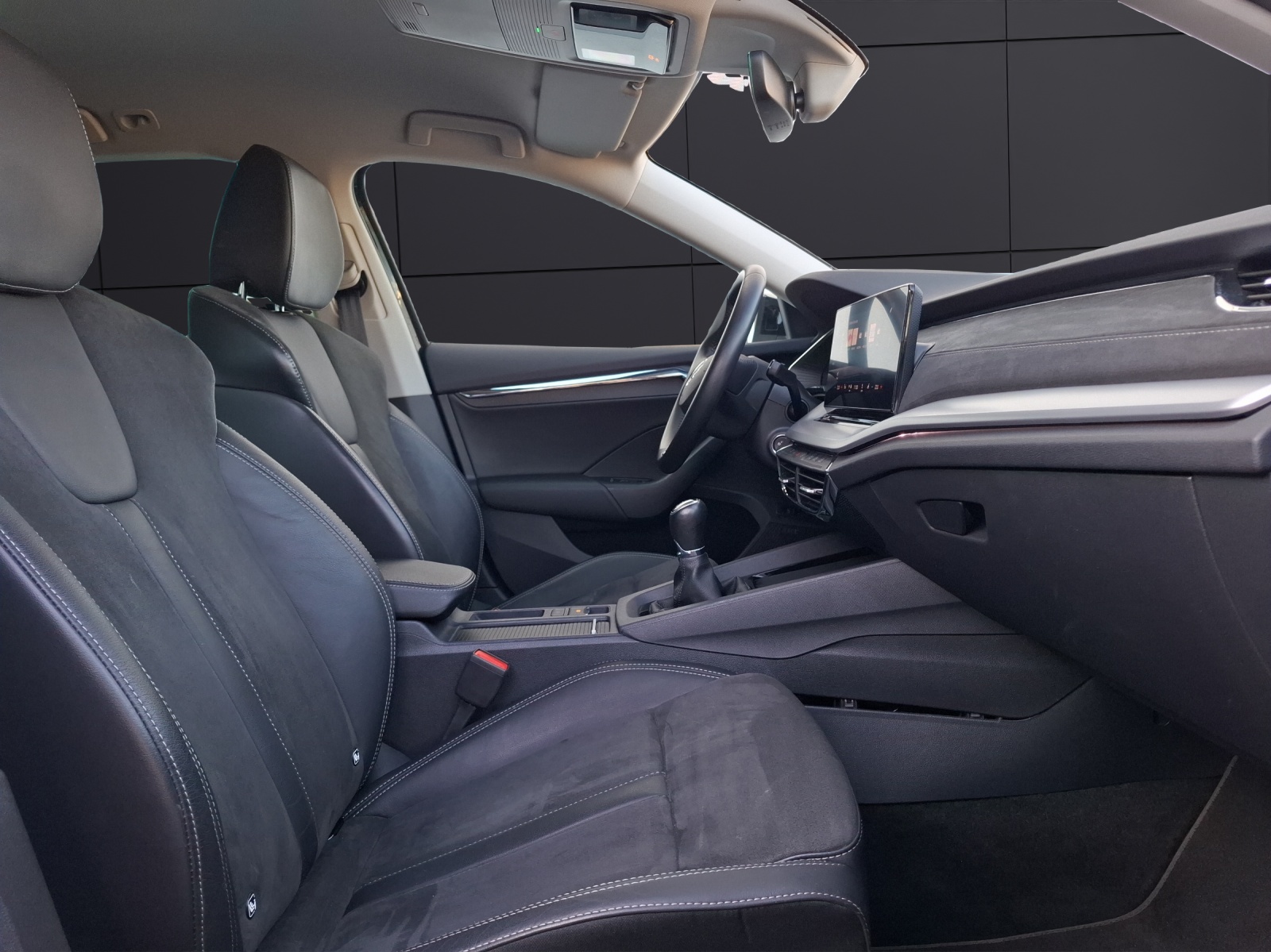 Fahrzeugabbildung SKODA Octavia Combi TSI Style Matrix Navi HUD ACC AHK SH 18