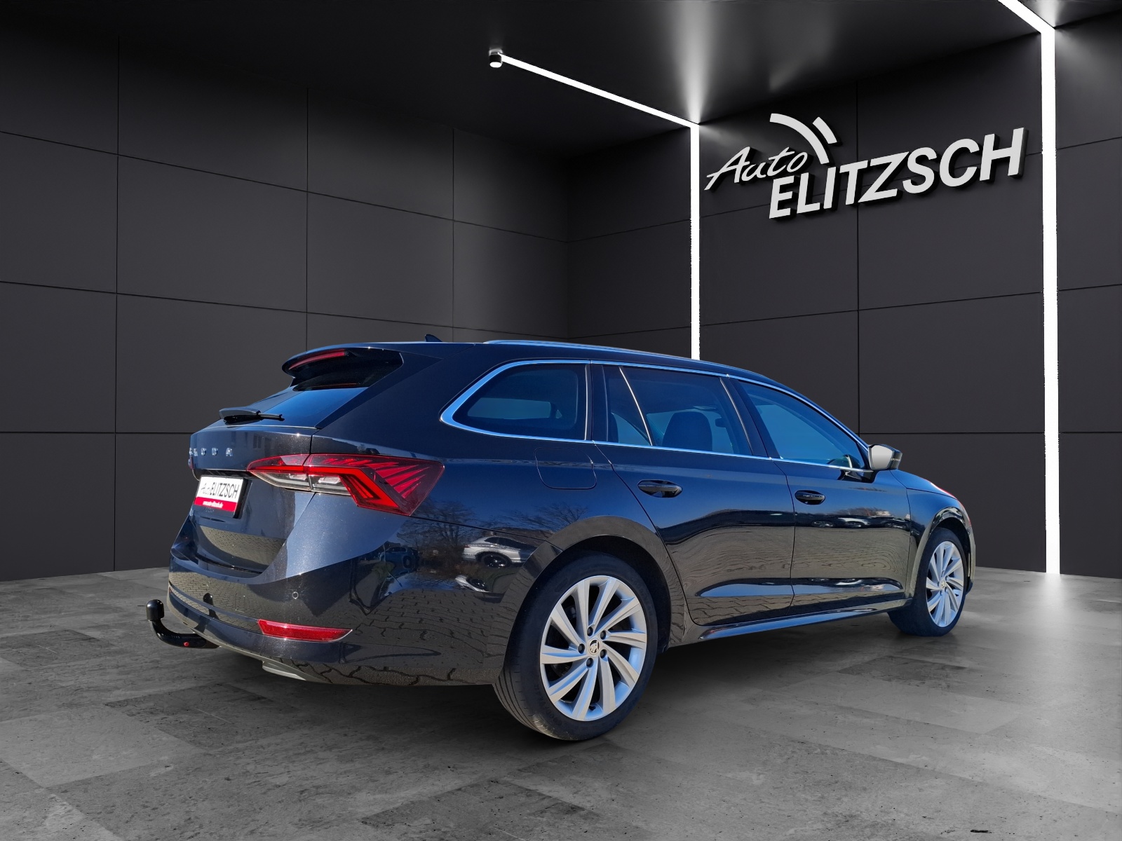 Fahrzeugabbildung SKODA Octavia Combi TSI Style Matrix Navi HUD ACC AHK SH 18