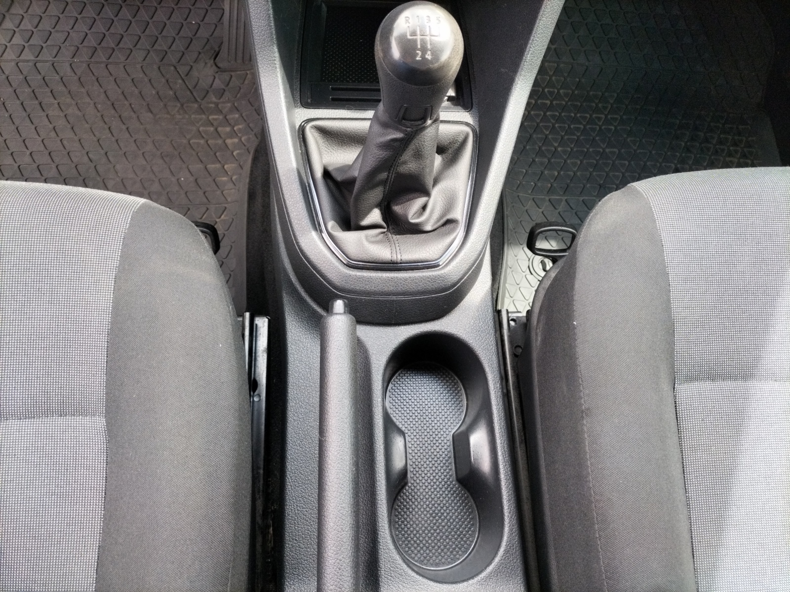 Fahrzeugabbildung Volkswagen Caddy Kasten TSI elektr. FH, elektr. Spiegel