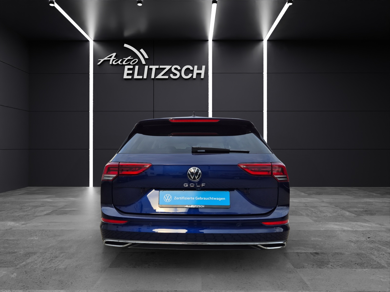 Fahrzeugabbildung Volkswagen Golf VIII Variant TSI Move LED ACC AID NAVI PDC SHZ LM