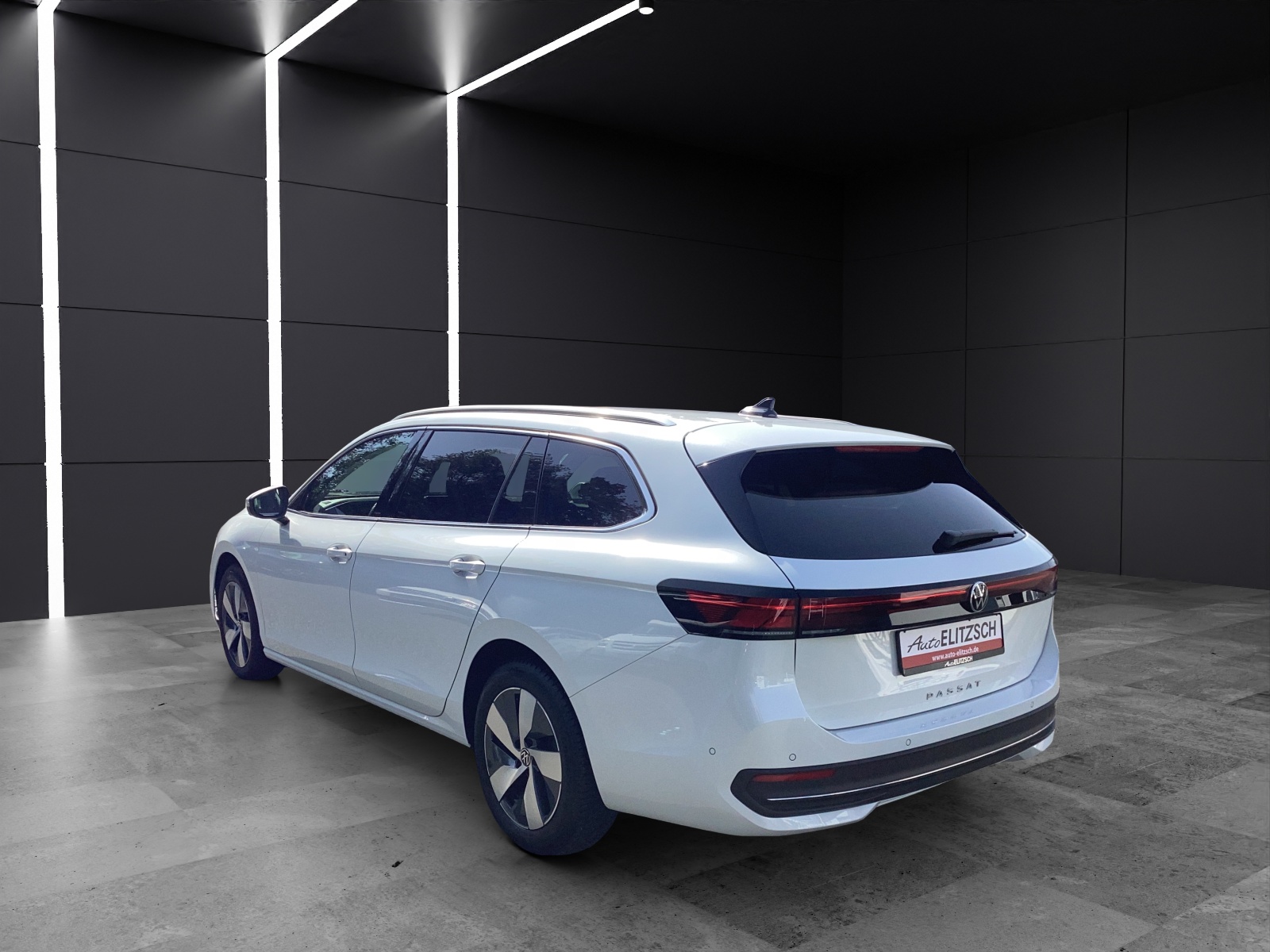Fahrzeugabbildung Volkswagen Passat TDI Elegance DSG LED ACC AHK NAVI TRAILERASSIST