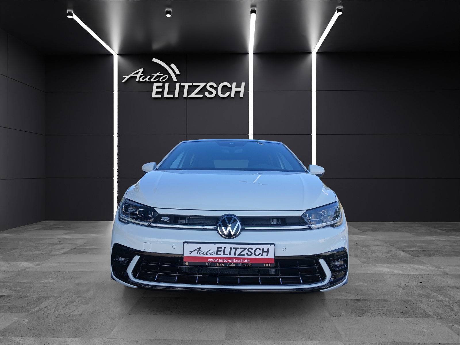 Fahrzeugabbildung Volkswagen Polo TSI R-Line Matrix Pano ACC PDC SH 17