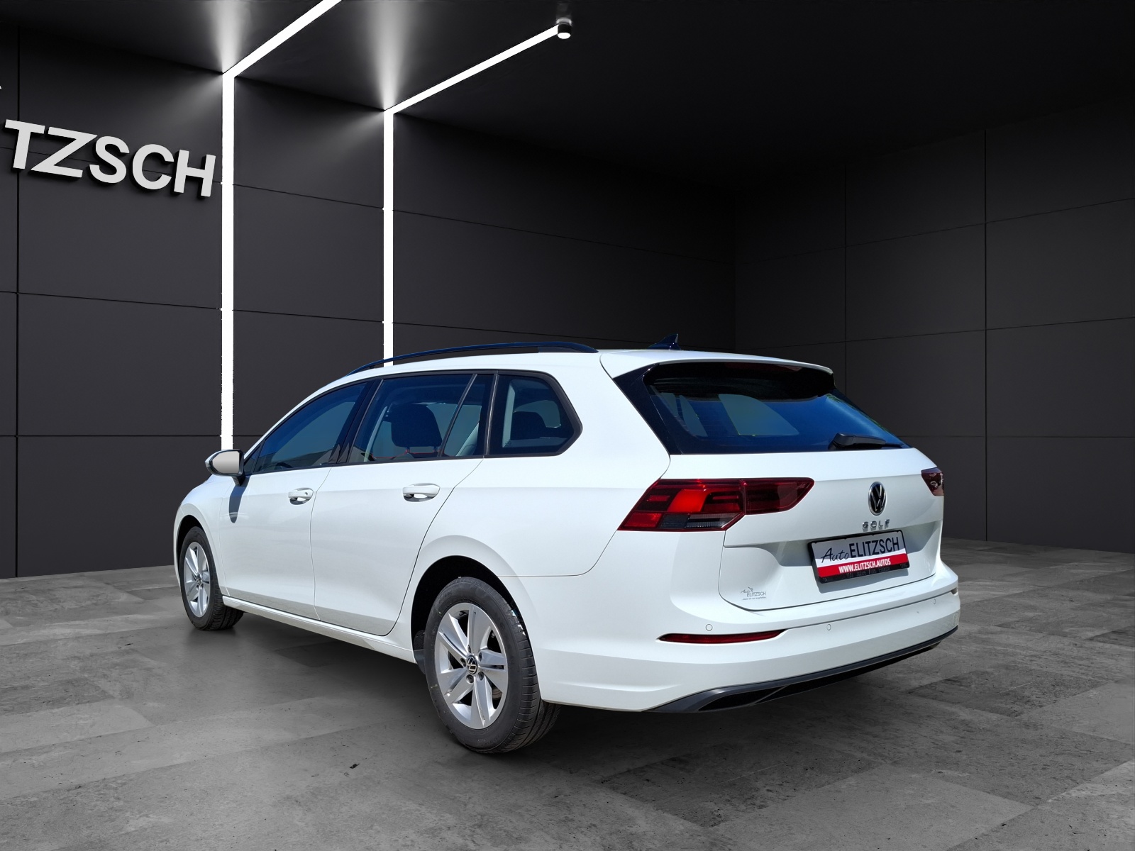 Fahrzeugabbildung Volkswagen Golf VIII Variant TDI Life LED CarPlay AID ACC PDC SH LM