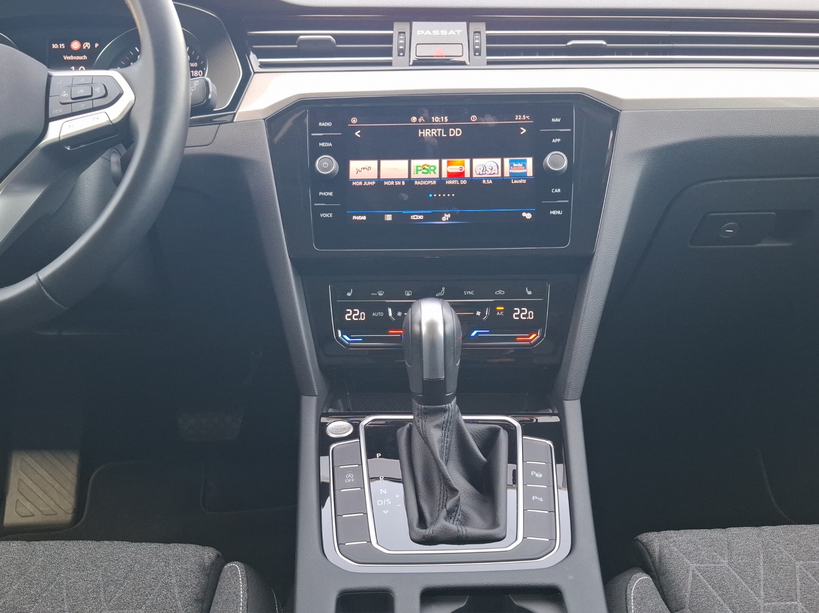 Fahrzeugabbildung Volkswagen Passat Variant TSI Business DSG Matrix Navi ACC RFK SH