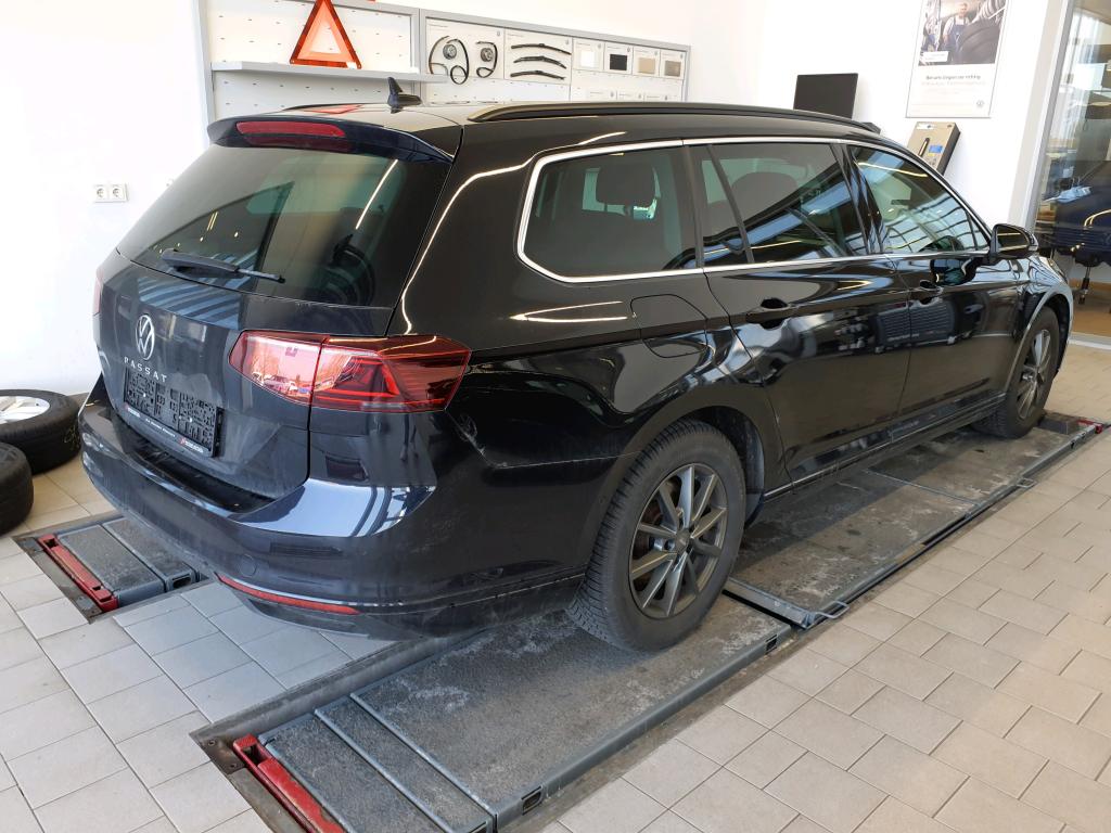 Fahrzeugabbildung Volkswagen Passat Variant TSI Business DSG Matrix Navi ACC RFK SH