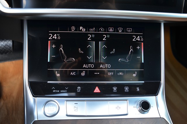 Fahrzeugabbildung Audi A6 55 TFSI quattro exclusiv Standhzg Matrix Navi Leder HUD AVC Pano B&O SHZ