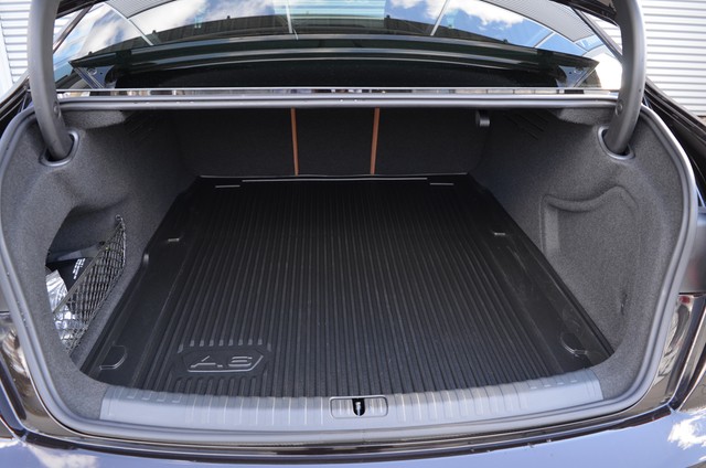 Fahrzeugabbildung Audi A6 55 TFSI quattro exclusiv Standhzg Matrix Navi Leder HUD AVC Pano B&O SHZ