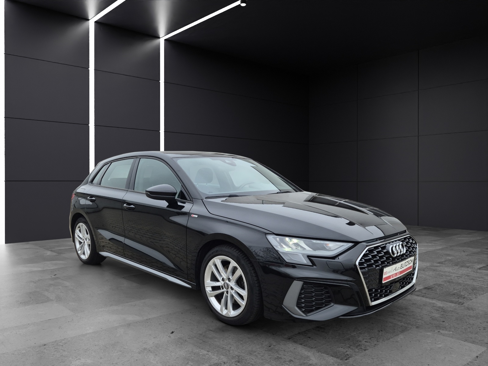Fahrzeugabbildung Audi A3 Sportback 35 TFSI S line S-tronic LED ACC AVC NAVI PDC SHZ