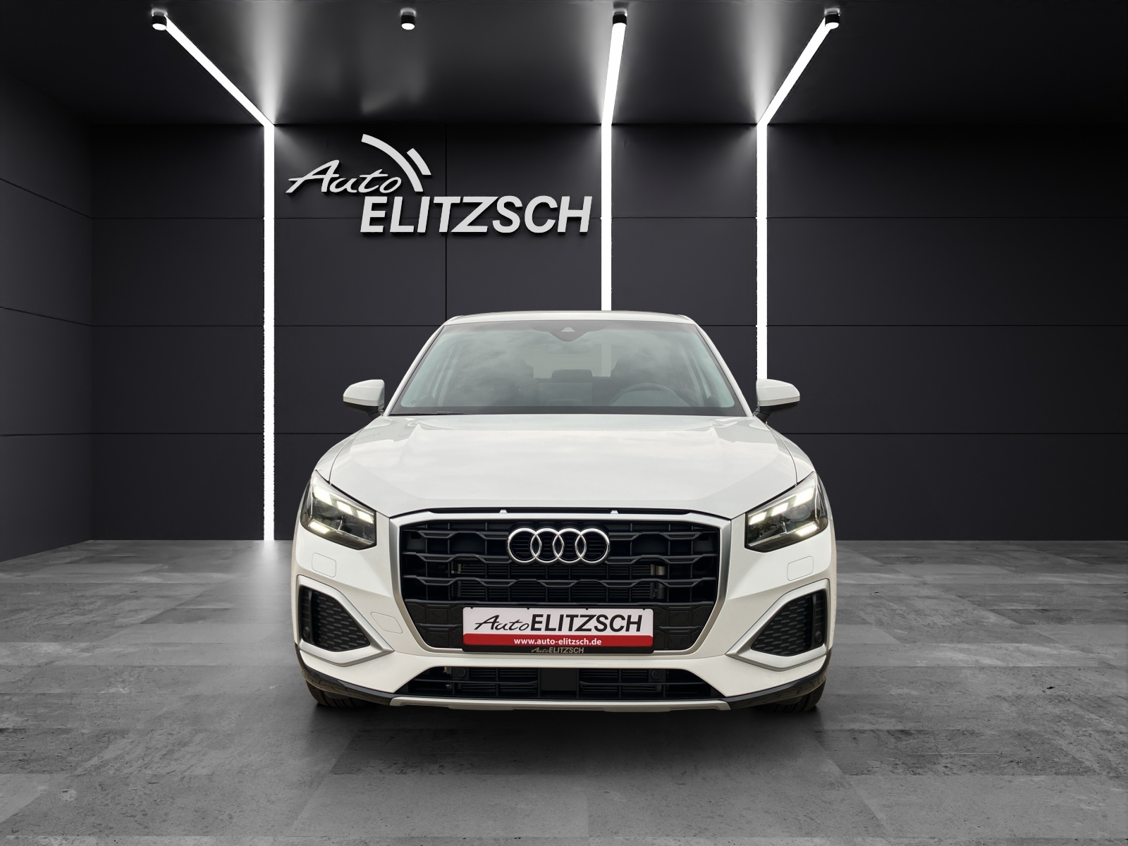 Fahrzeugabbildung Audi Q2 35 TFSI advanced Matrix GRA Vorb. Navi