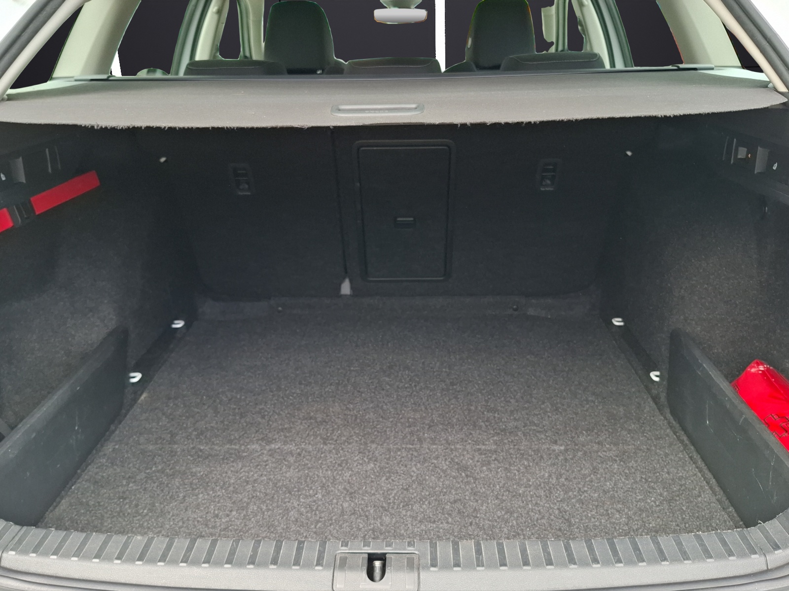 Fahrzeugabbildung SKODA Octavia Combi TDI First-Edition DSG Matrix AHK Navi ACC PDC SH