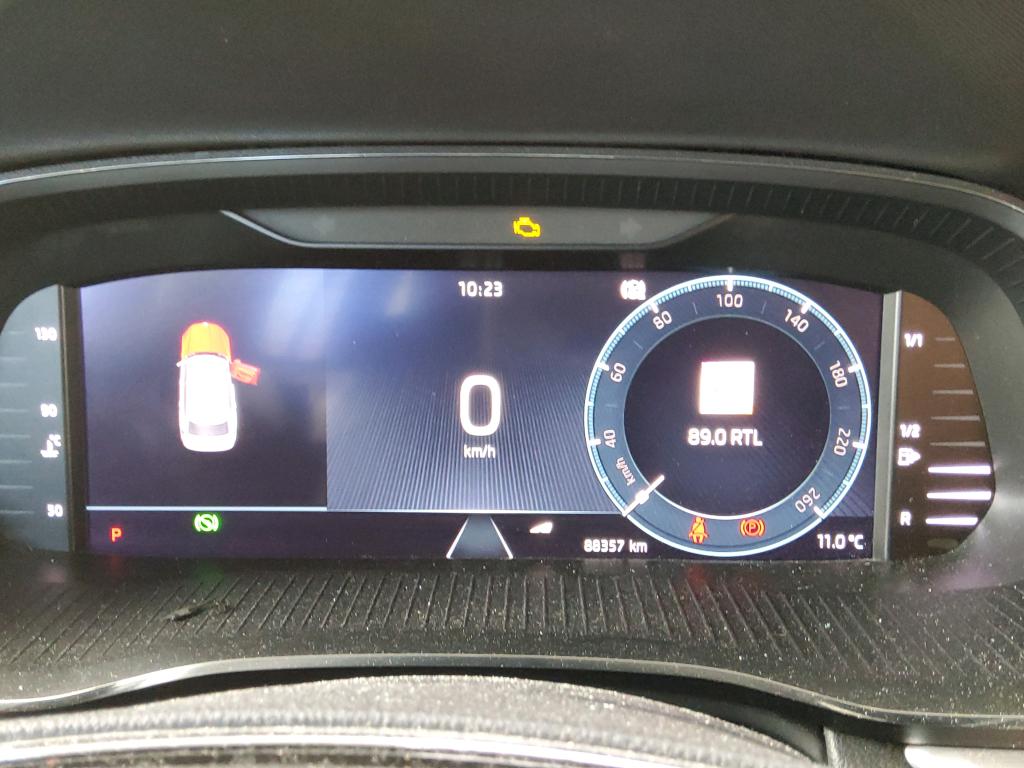 Fahrzeugabbildung SKODA Octavia Combi TDI First-Edition DSG Matrix AHK Navi ACC PDC SH