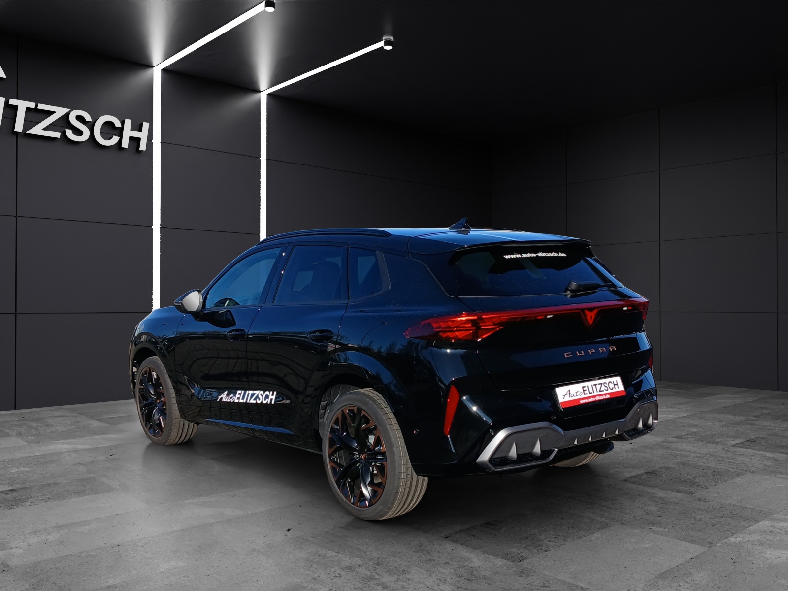 Fahrzeugabbildung CUPRA Terramar 4Drive VZ TSI DSG Matrix ACC SH LRHzg HuD Kamera Ambiente Navi Klima