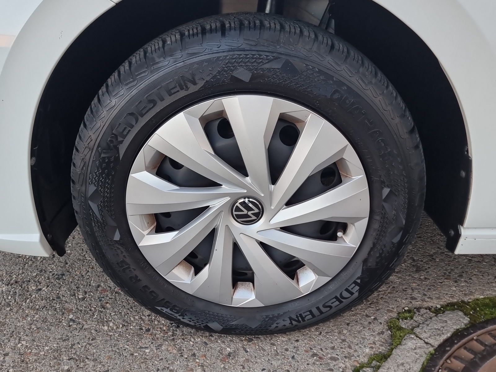 Fahrzeugabbildung Volkswagen Polo Life TSI LED SH PDC DAB+ WeConnect Klima