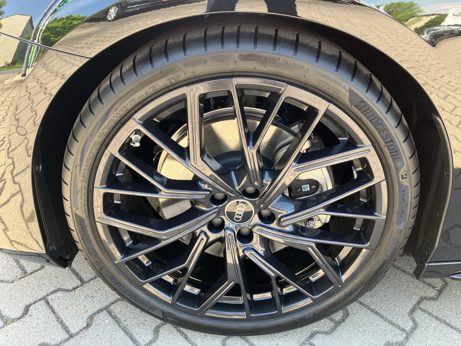 Fahrzeugabbildung Audi A6 Avant TDI edition one Q PANO MATRIX TECH PRO HEAD UP